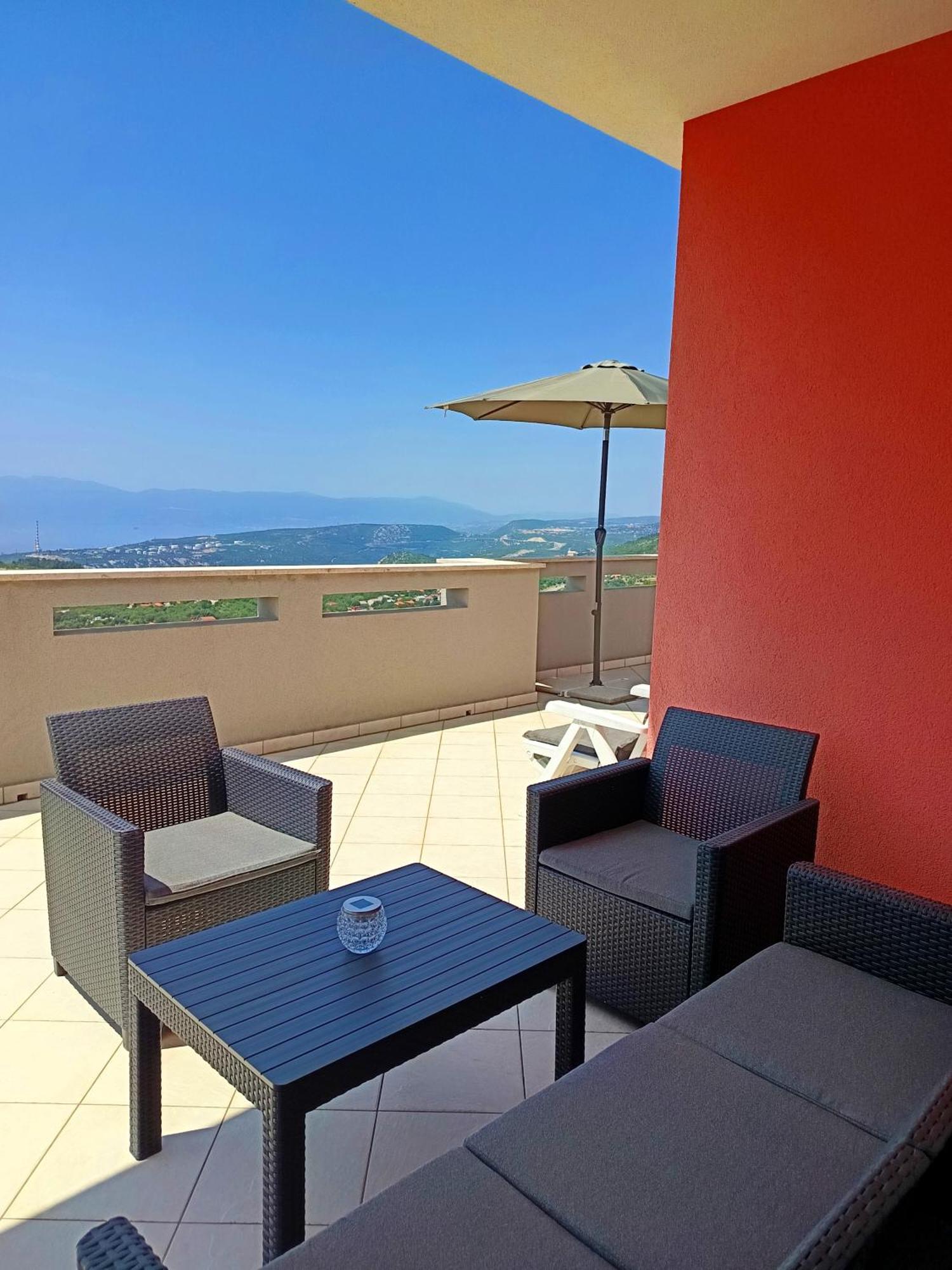 Veliki Barbara S Jacuzzijem Za Dvoje- Rijeka