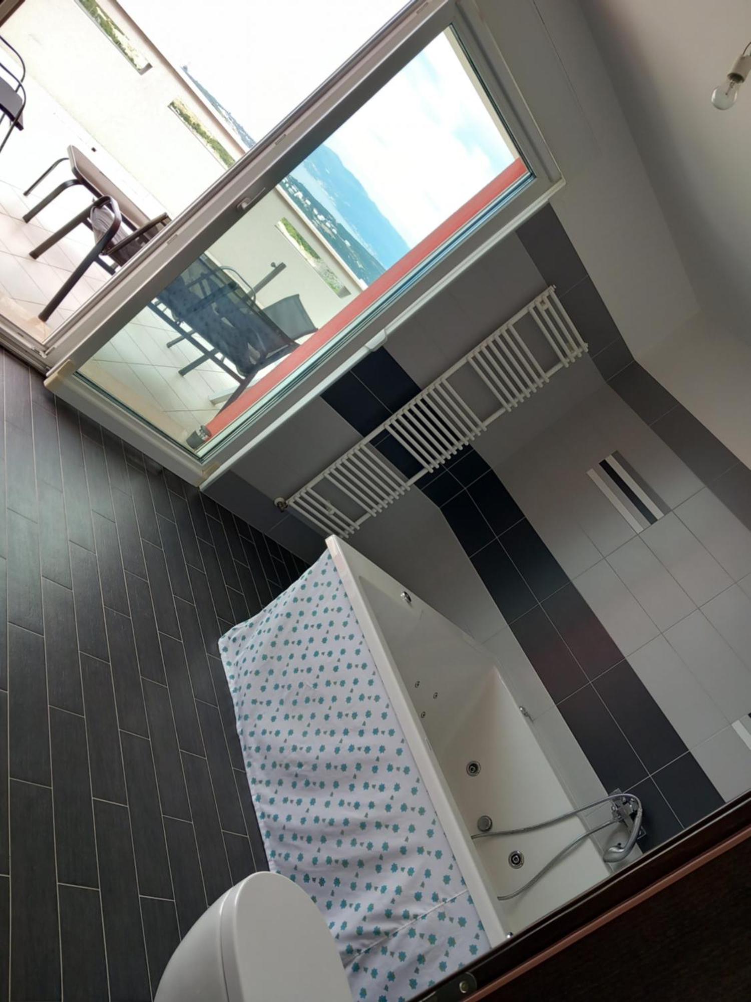 Appartement Barbara S Jacuzzijem Za Dvoje- Rijeka *